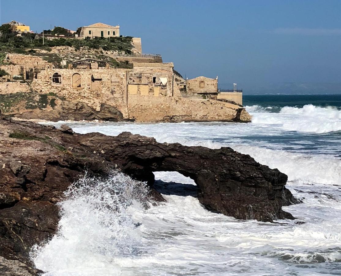 B&B Casa Del Faro Sanvallero Adults Only Portopalo Di Capo Passero エクステリア 写真