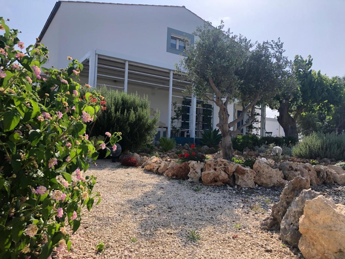 B&B Casa Del Faro Sanvallero Adults Only Portopalo Di Capo Passero エクステリア 写真