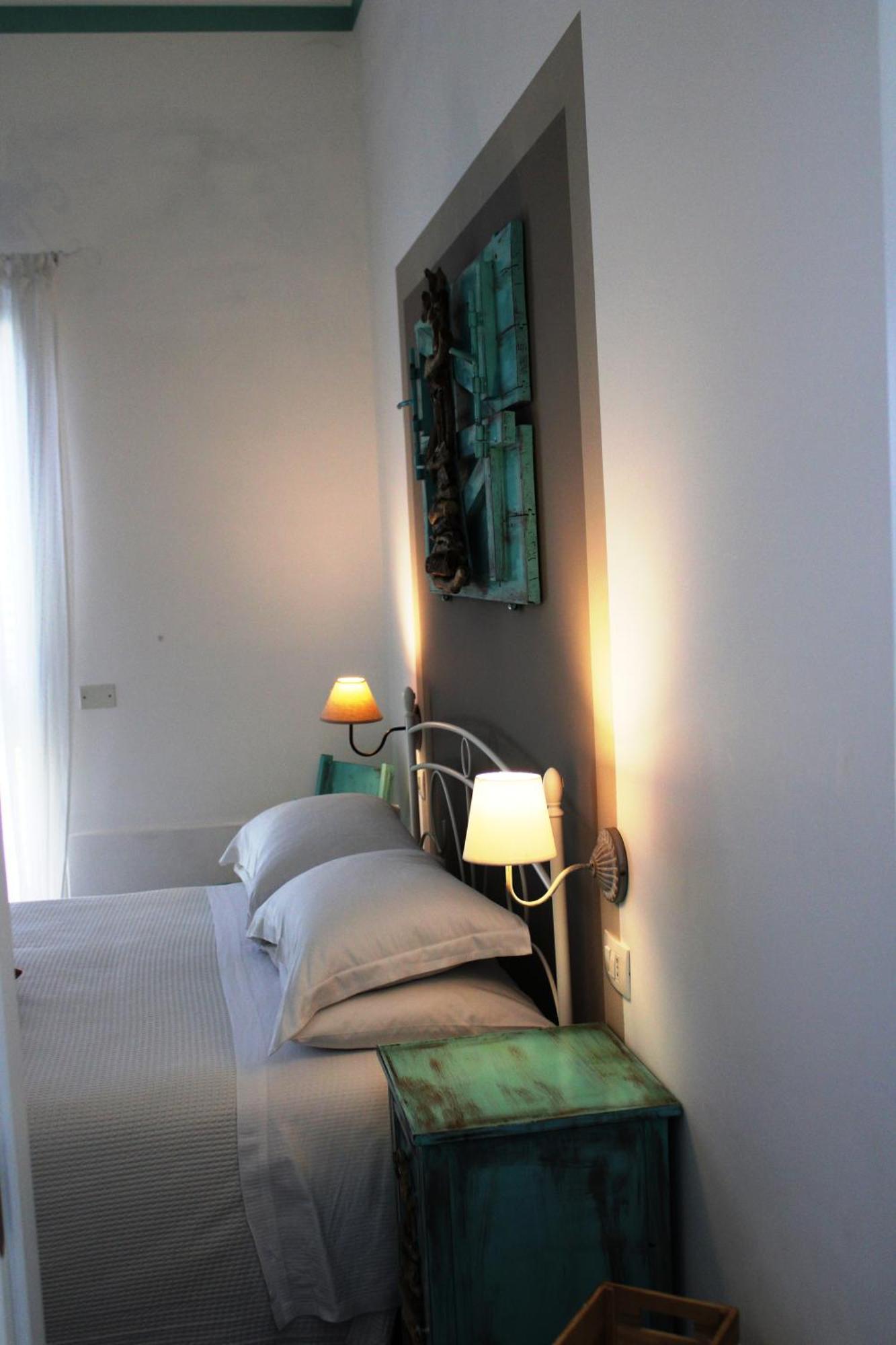 B&B Casa Del Faro Sanvallero Adults Only Portopalo Di Capo Passero エクステリア 写真
