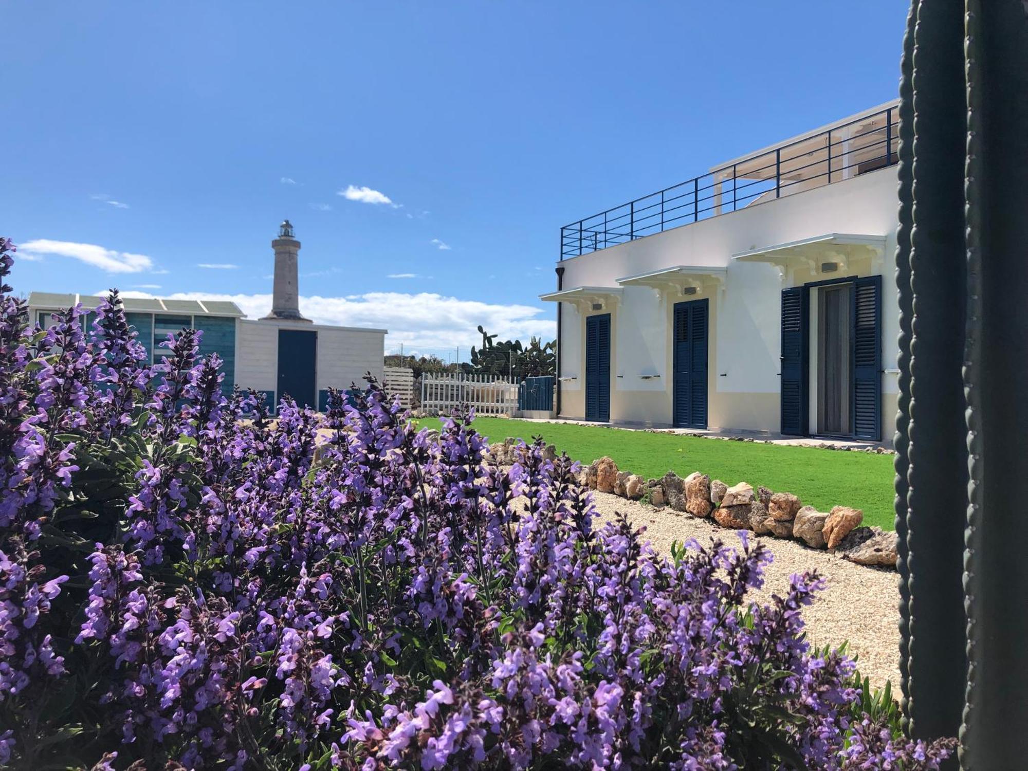 B&B Casa Del Faro Sanvallero Adults Only Portopalo Di Capo Passero エクステリア 写真